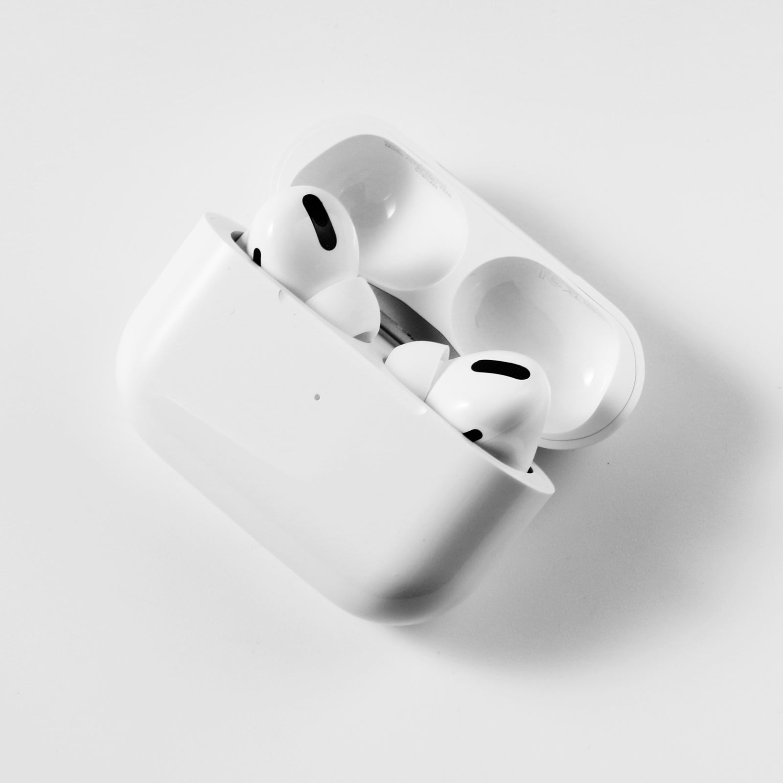 Airpods Pro 1 (1st Generation)